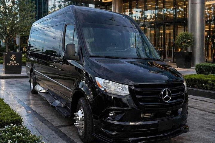 Corporate Transfers. Weddings and Wine Tours. Parties and Events. - Photo 1 of 7